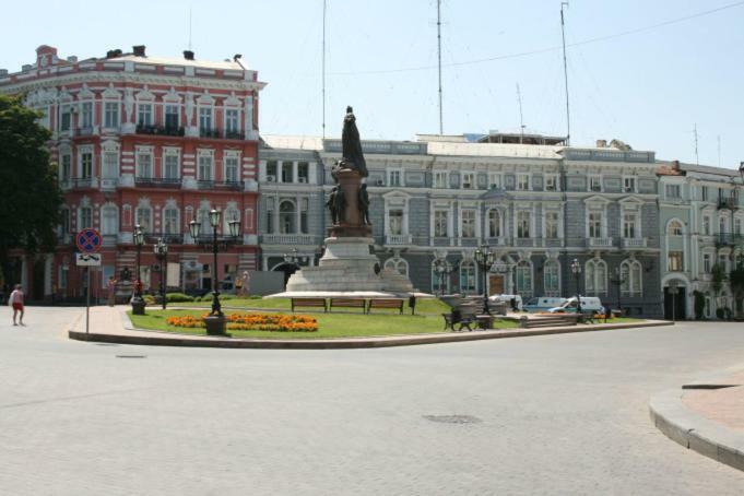Deribasovskaya,16/1 Appartement Odessa Buitenkant foto