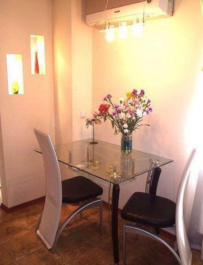Deribasovskaya,16/1 Appartement Odessa Buitenkant foto