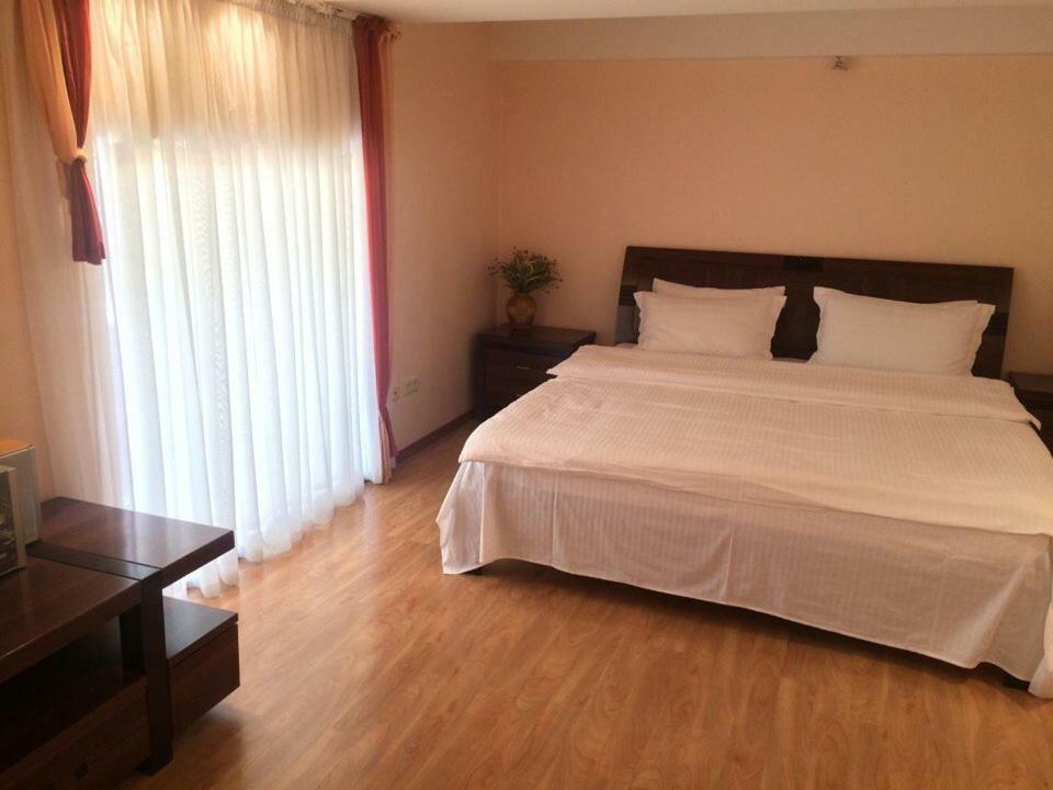 Deribasovskaya,16/1 Appartement Odessa Buitenkant foto